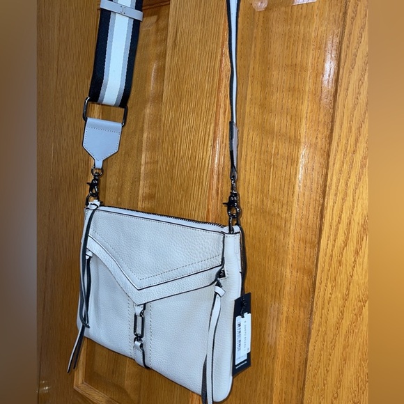 Women’s Crossbody Handbags Botkier Trigger Flat Zip Leather AUTHENTIC NEW Bag - Picture 6 of 13